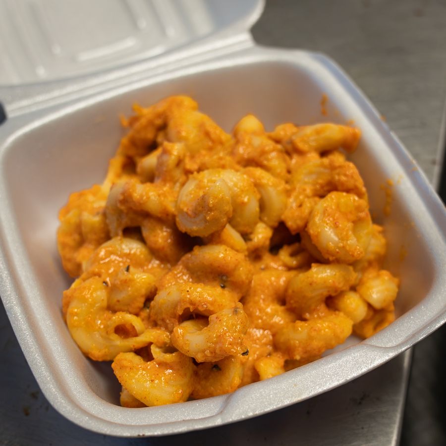 Creamy mac & cheese